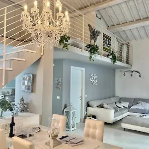 Whiteloft In Casa vacanze