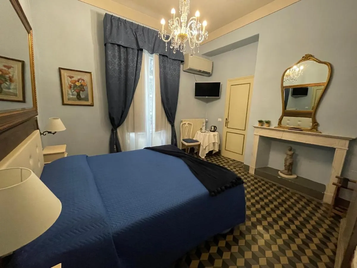 La Boheme Bed & Breakfast Lucca 2*,  Italy