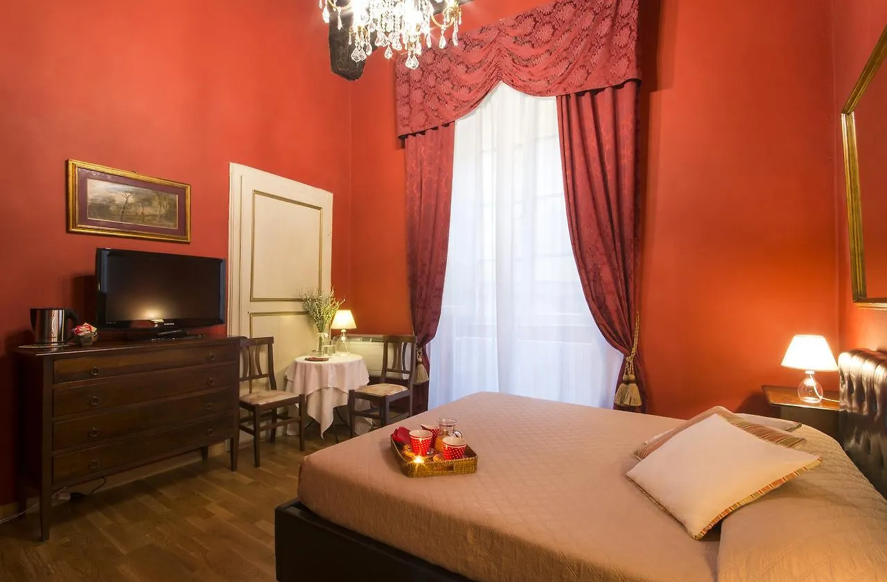 La Boheme Bed & Breakfast Lucca 2*,