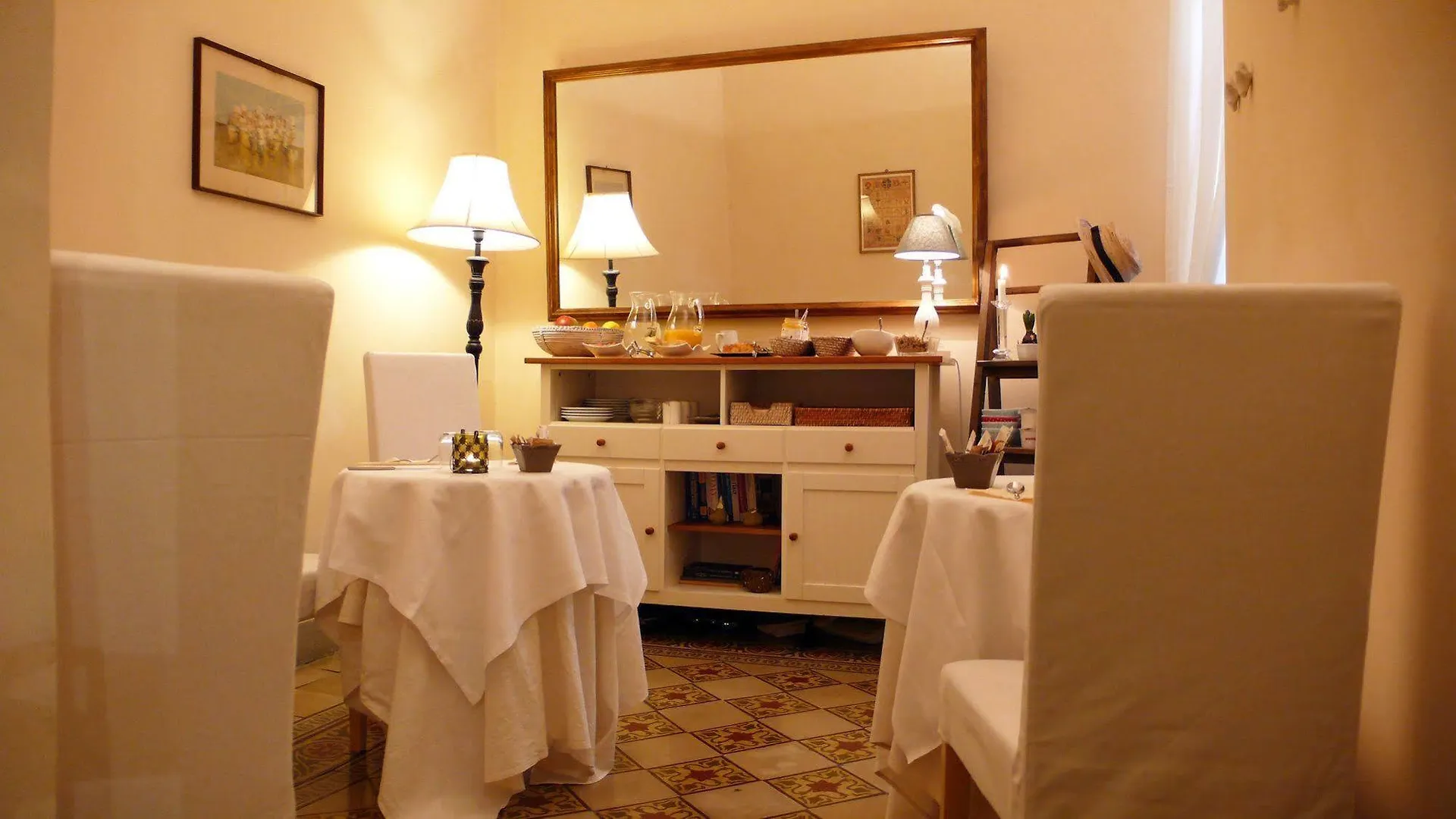 La Boheme Bed & Breakfast Lucca 2*,  Italy